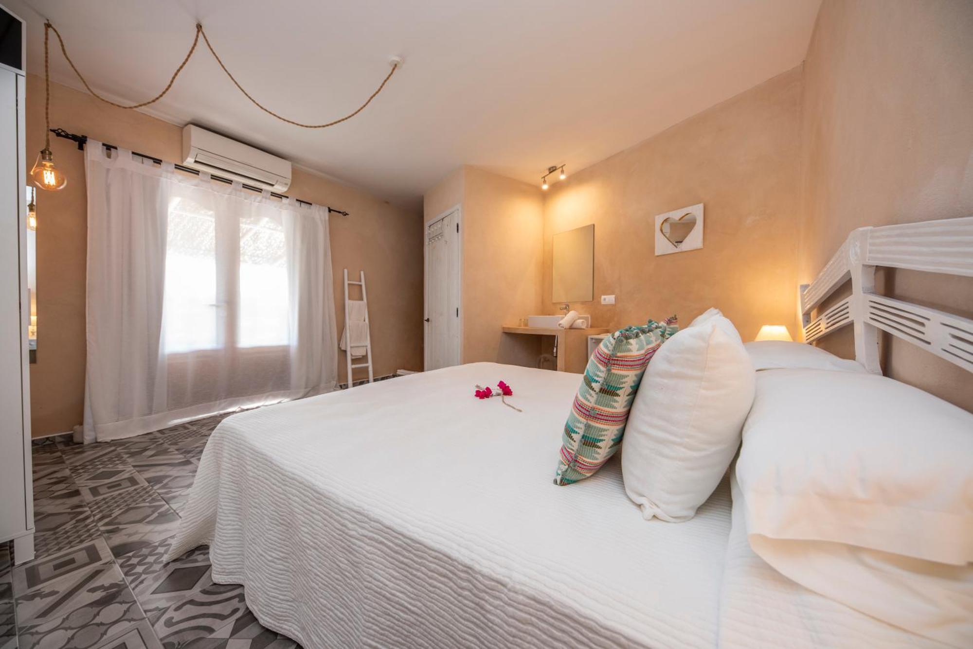 Agroturismo Can Cosmi Prats Santa Gertrudis  Kamer foto